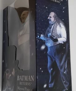 Batman Returns – 1/4 Scale Action Figure – Mayoral Penguin (Danny DeVito) By NECA