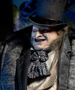 Batman Returns – 1/4 Scale Action Figure – Mayoral Penguin (Danny DeVito) By NECA