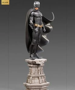 Budget π₯ Batman Deluxe 1:10 Scale Statue By Iron Studios Art Scale - Sideshow Con Exclusive π 26 Batman Deluxe 1:10 Scale Statue By Iron Studios Art Scale - Sideshow Con Exclusive