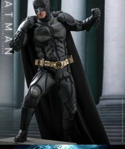 New 🔥 Batman Sixth Scale Figure By Hot Toys DX Series - The Dark Knight Rises 😍 18 Batman Sixth Scale Figure By Hot Toys DX Series - The Dark Knight Rises