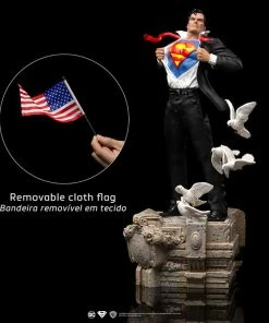 Clark Kent Deluxe 1:10 Scale Statue By Iron Studios Art Scale 1:10 - DC Comics Superman
