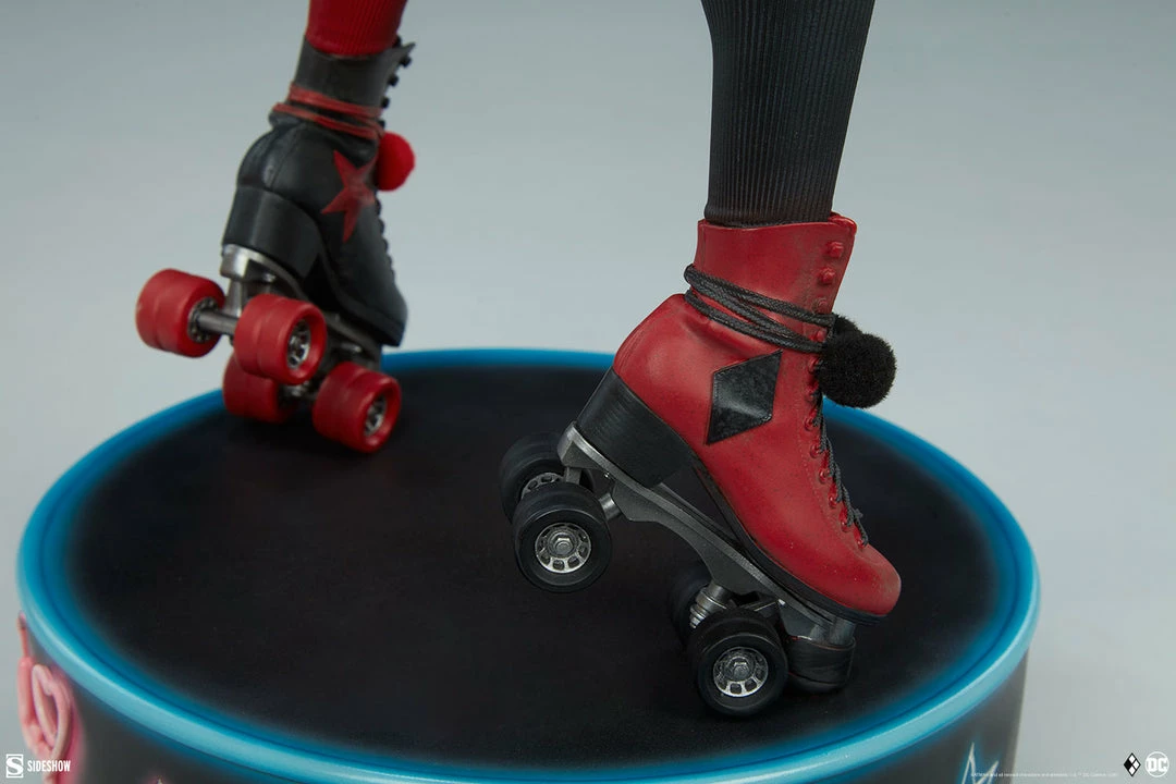 Brand new 🔔 Harley Quinn: Hell On Wheels Premium Format™ Figure By Sideshow Collectibles Premium Collection 🔔 18 Harley Quinn: Hell On Wheels Premium Format™ Figure By Sideshow Collectibles Premium Collection