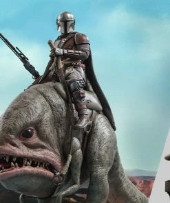 Hot Toys Sixth Scale Collectible Figures Mandalorian™ & Blurrg™ Sixth Scale Figure Set